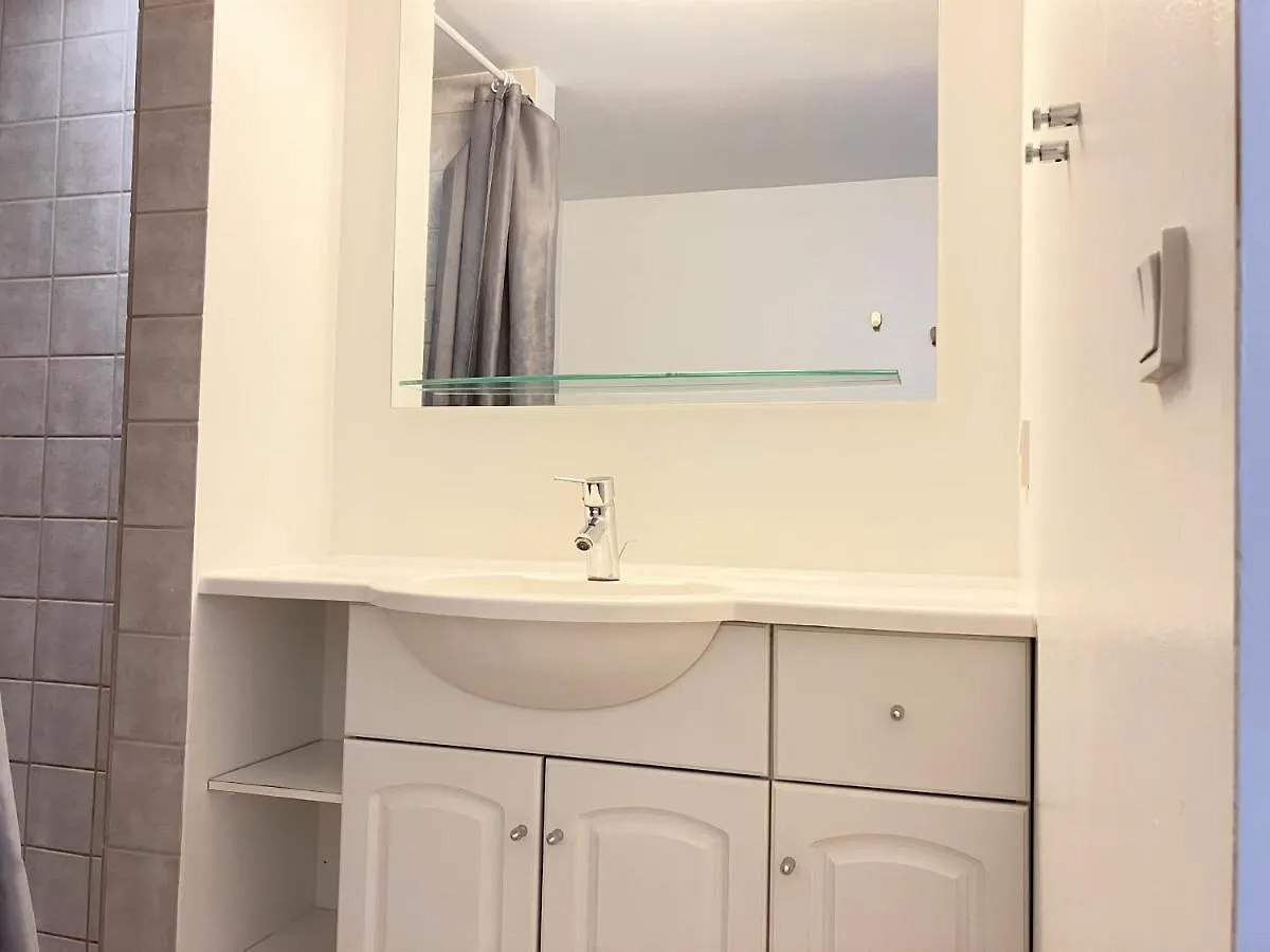Four Bedroom Apartment In Esbjerg, Kirkegade 12 0*, Esbjerg
