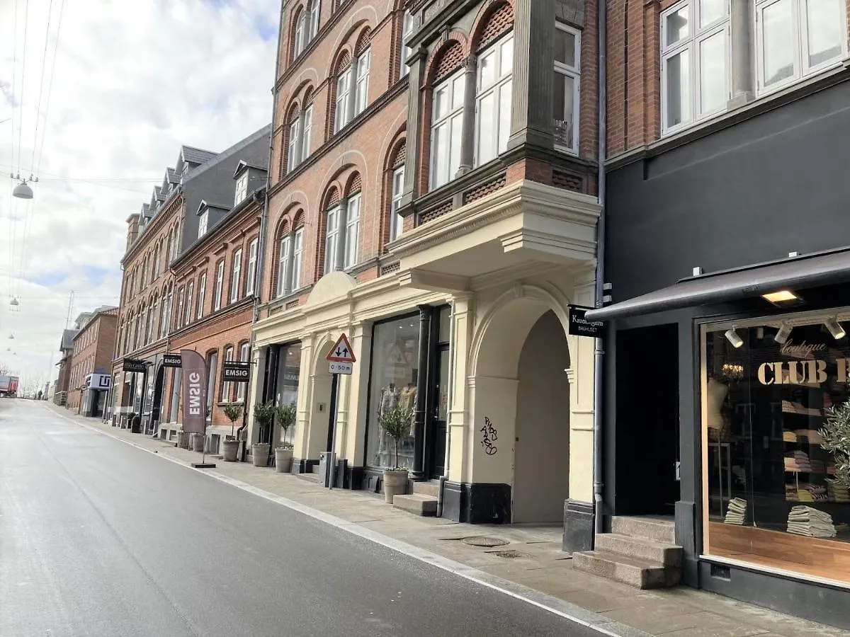 Four Bedroom Apartment In Esbjerg, Kirkegade 12 Denmark