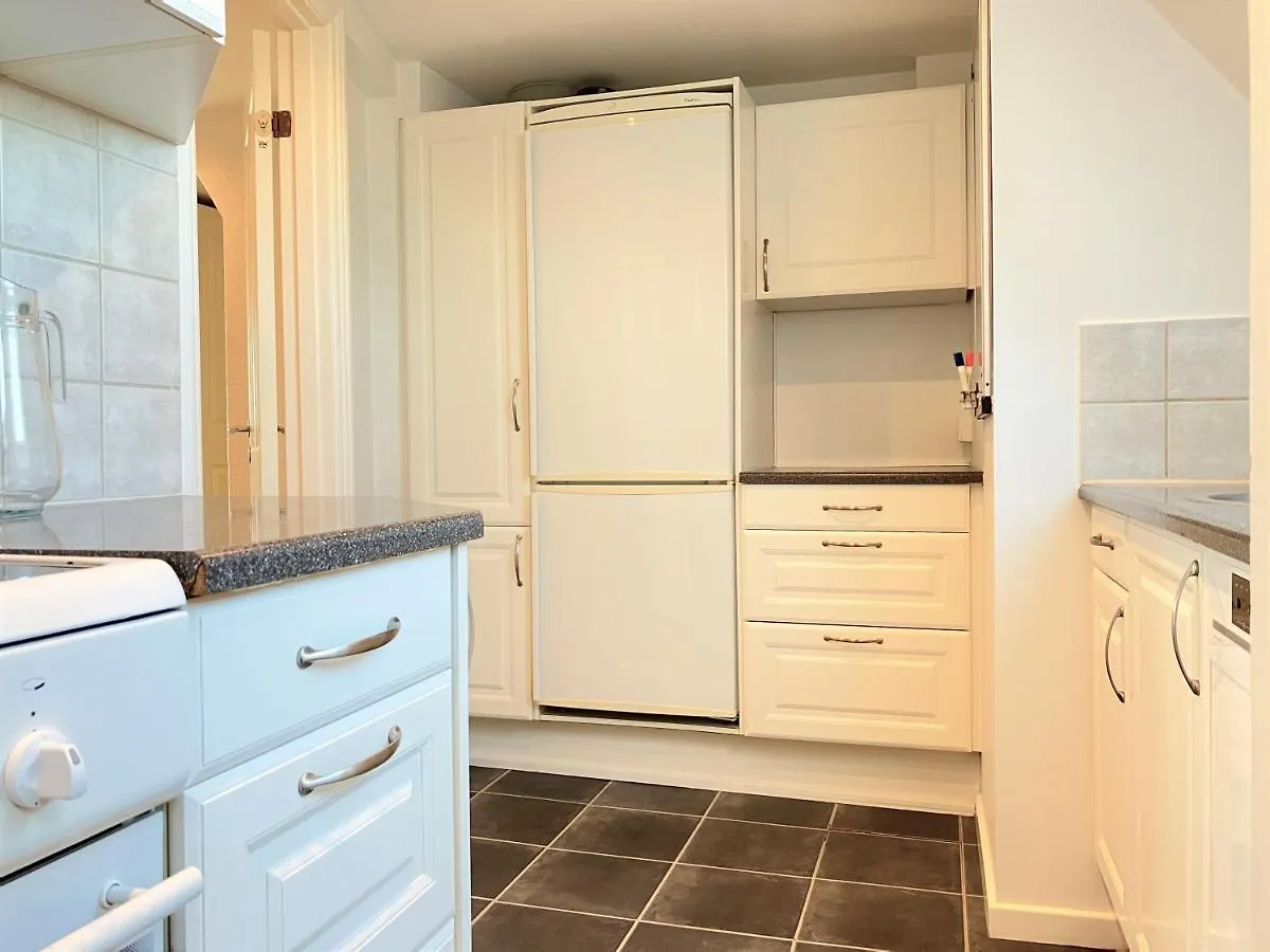 Four Bedroom Apartment In Esbjerg, Kirkegade 12 Esbjerg