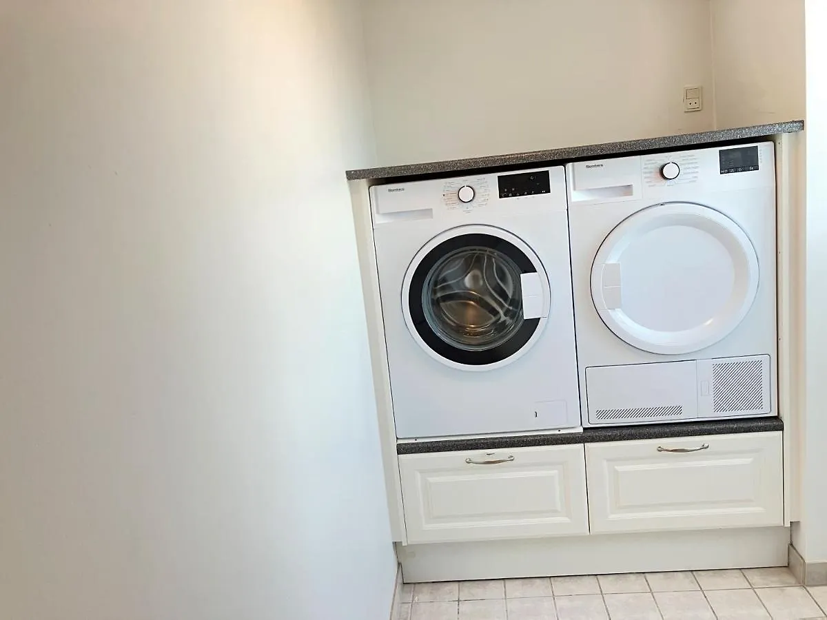 Four Bedroom Apartment In Esbjerg, Kirkegade 12